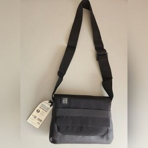 NWT Moleskine ID Collection Messenger Bag Black Up to 11'' Device